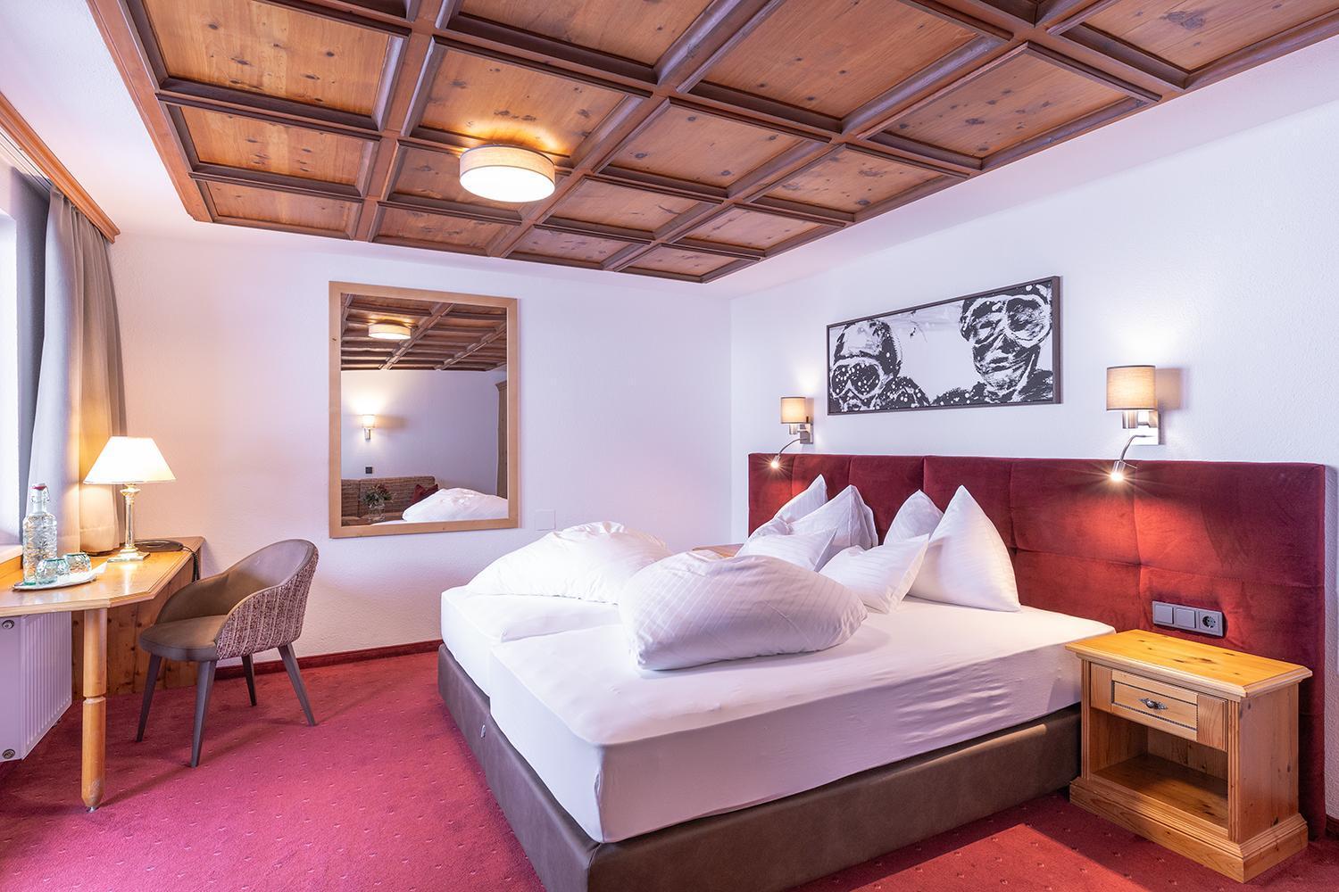 Hotel Sonnenheim サンクト・アントン・アム・アールベルク エクステリア 写真