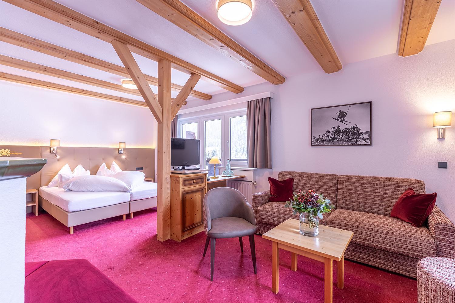 Hotel Sonnenheim サンクト・アントン・アム・アールベルク エクステリア 写真