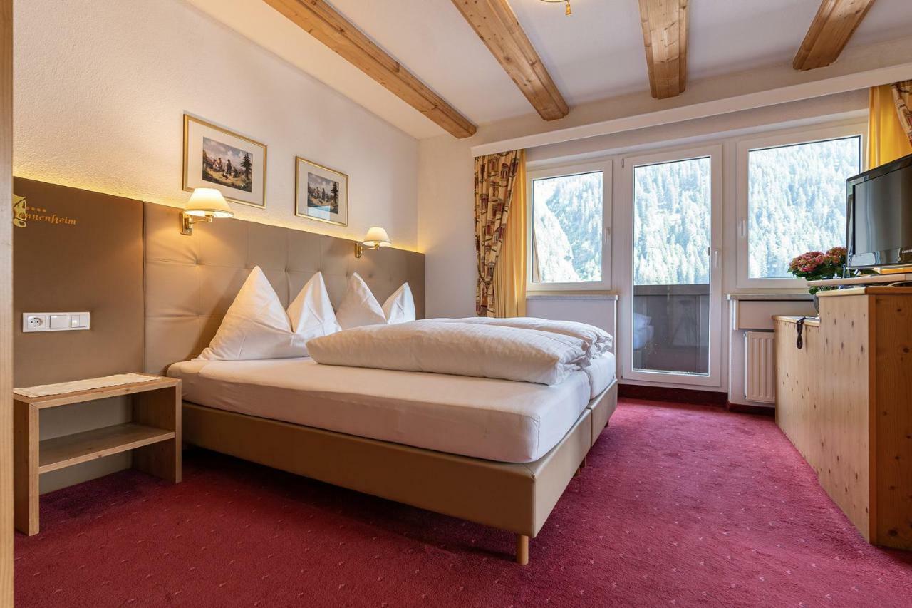 Hotel Sonnenheim サンクト・アントン・アム・アールベルク エクステリア 写真